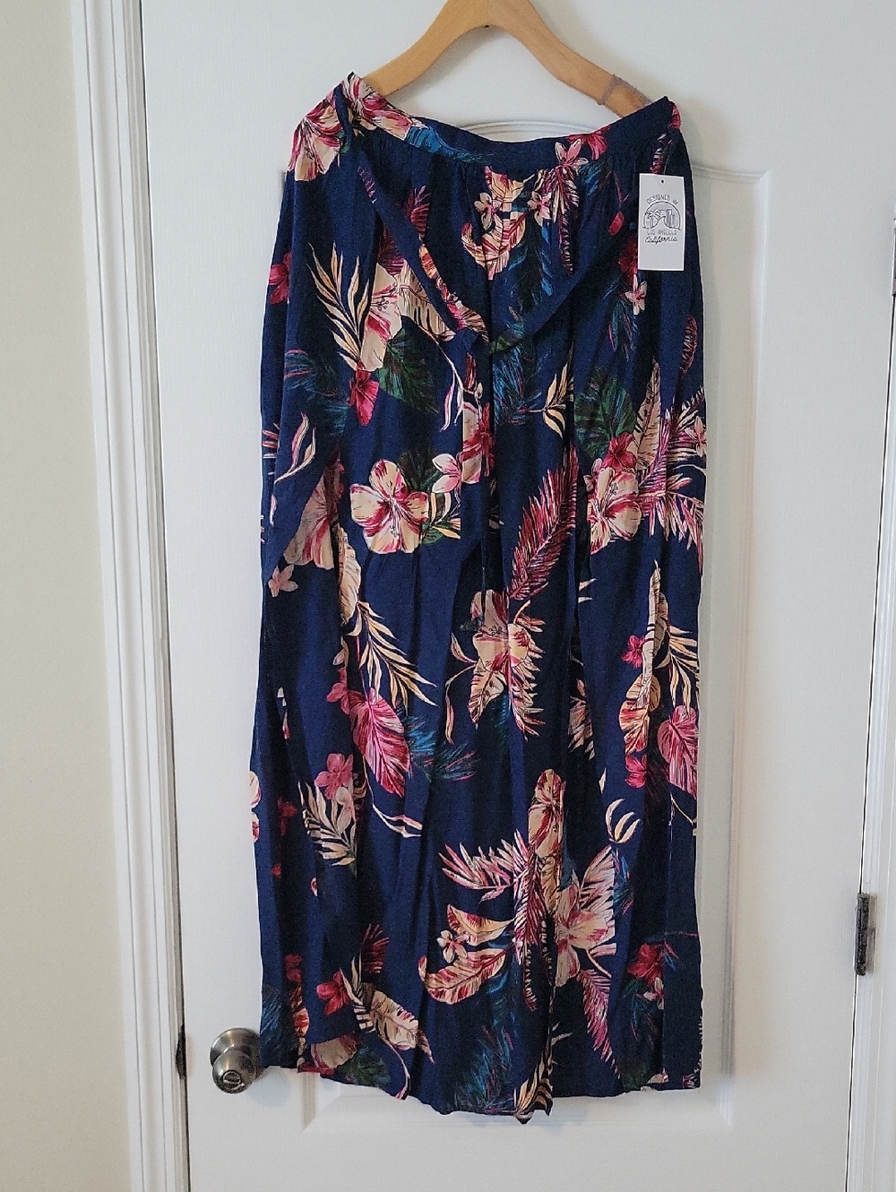 Patrons of Peace Floral Skirt size: medium NWT